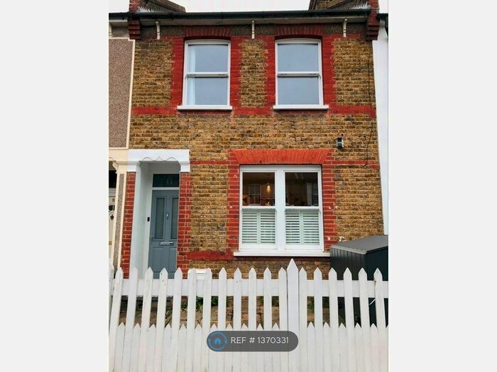 3 Bedroom Terraced House To Rent In Heather Road, London, SE12