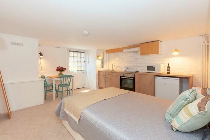 1 Bedroom Apartment To Rent In Thorncliffe Road, Oxford, OX2