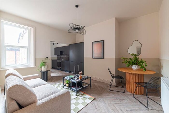 2 Bedroom Flat To Rent In Warton Terrace, Heaton, Newcastle Upon Tyne, NE6