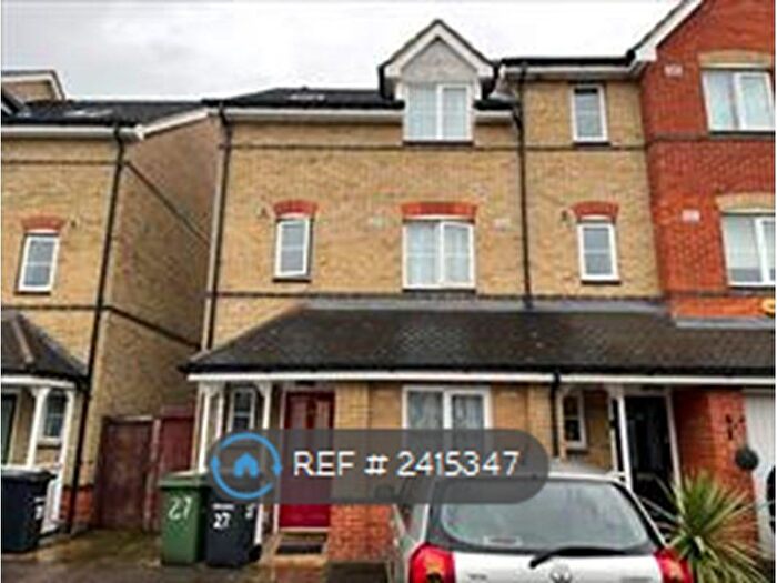 4 Bedroom End Of Terrace House To Rent In Cold Blow Lane, London, SE14