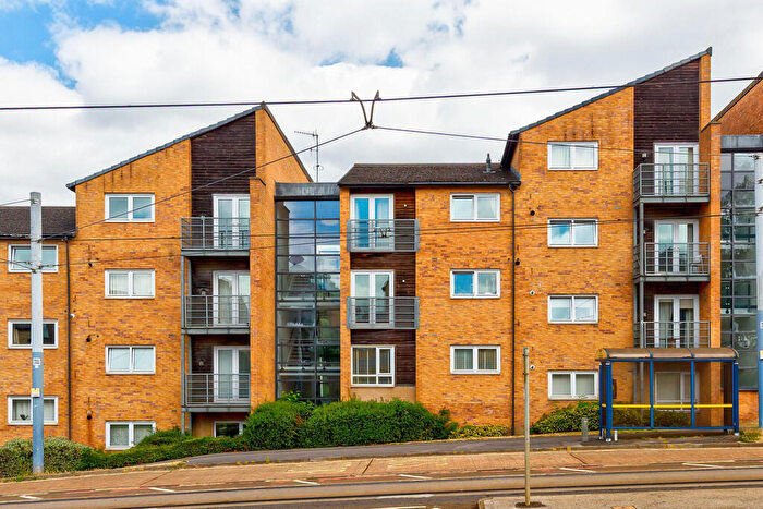 2 Bedroom Apartment For Sale In Beeches Bank, Sheffield, S2