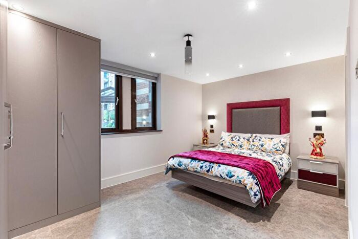3 Bedroom Flat For Sale In Chasewood Park, Sudbury Hill, Harrow, HA1