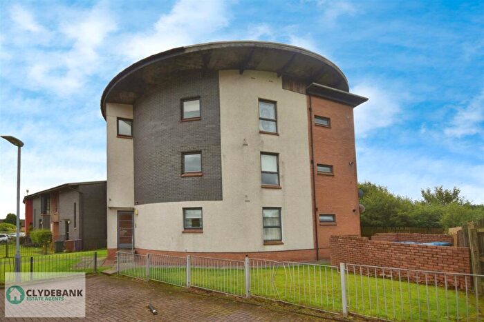 2 Bedroom Flat To Rent In Laurence Drive, Glasgow, G15