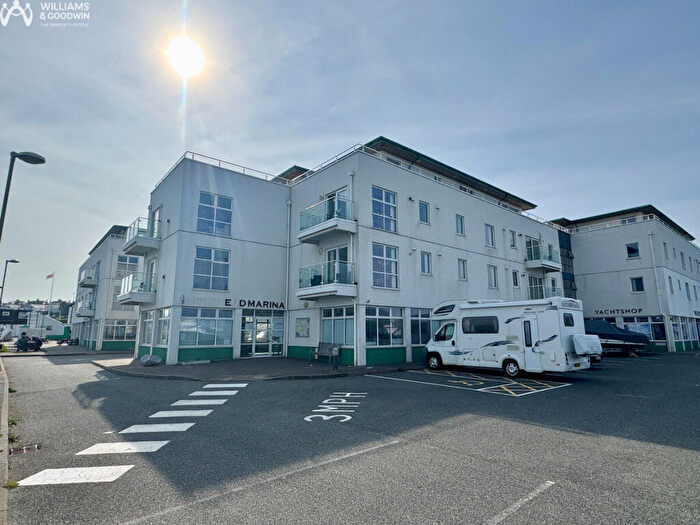 2 Bedroom Apartment For Sale In Newry Beach, Holyhead, Anglesey, LL65