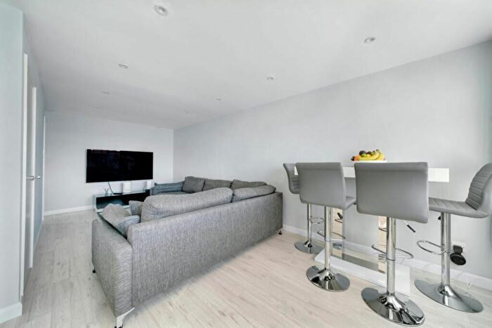1 Bedroom Flat For Sale In Northumberland Park, London, N17