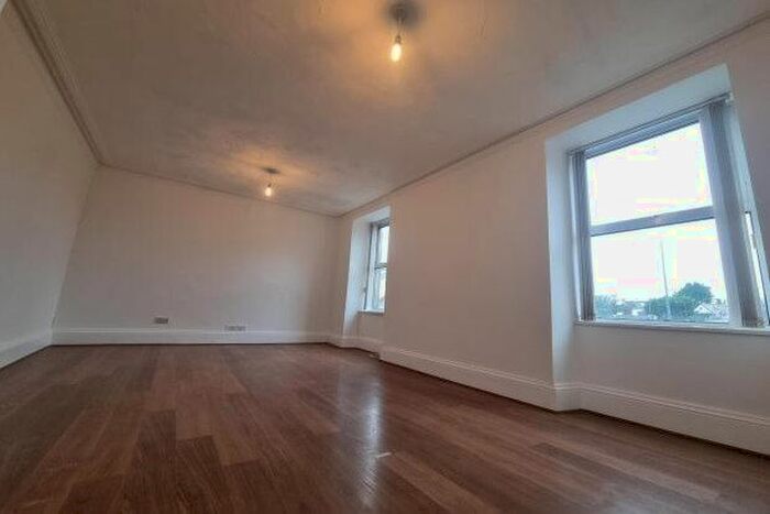 3 Bedroom Maisonette To Rent In Mona Street, Amlwch, LL68
