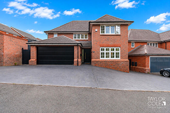 4 Bedroom Detached House For Sale In Wensleydale, Wilnecote, B77