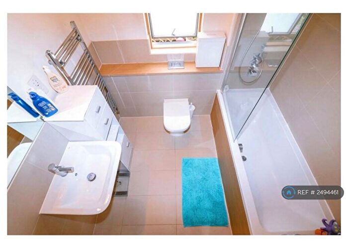 2 Bedroom Flat To Rent In Addenbrookes Road, Cambridge, Trumpington, CB2