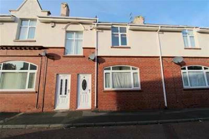 2 Bedroom House To Rent In Helmsdale Avenue, Gateshead, NE10