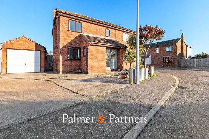 3 Bedroom Detached House For Sale In Richmond Road, West Mersea, Colchester, Essex, CO5