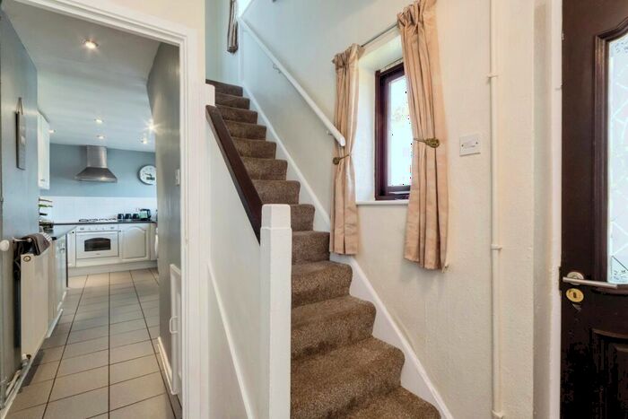 3 Bedroom Terraced House For Sale In Trenchard Close, Newton, Nottinghamshire, NG13