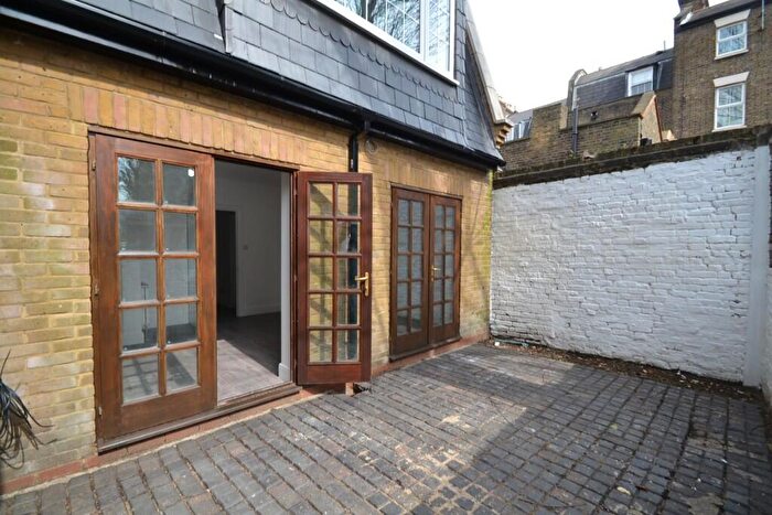 3 Bedroom Terraced House To Rent In Stoke Newington Church Street, London, N16