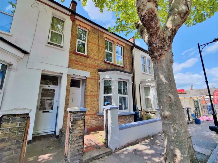 3 Bedroom Terraced House To Rent In Tudor Road, Westcliff On Sea, Essex, SS0