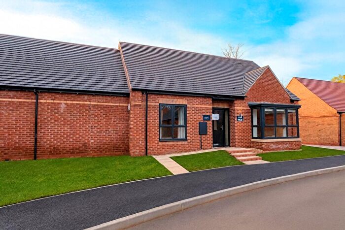 2 Bedroom Semi-Detached Bungalow For Sale In Valley Lane, Mansfield, NG18