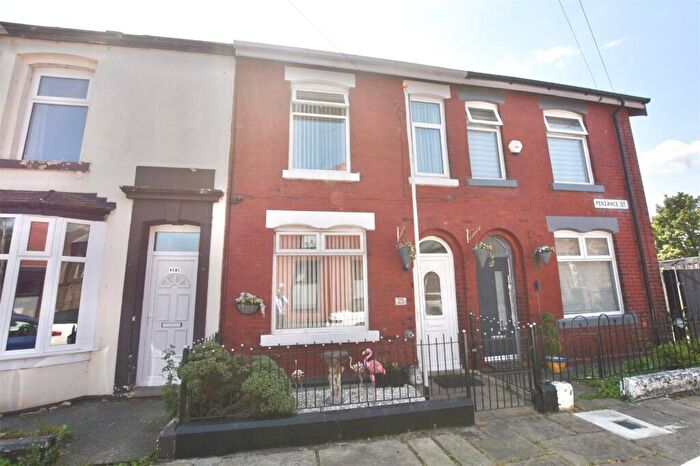 3 Bedroom Terraced House For Sale In Penzance Street, Blackburn, Lancashire, BB2