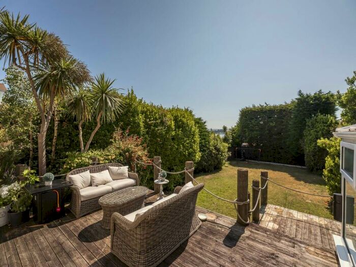 5 Bedroom House To Rent In Chaddesley Glen, Sandbanks, Poole, BH13