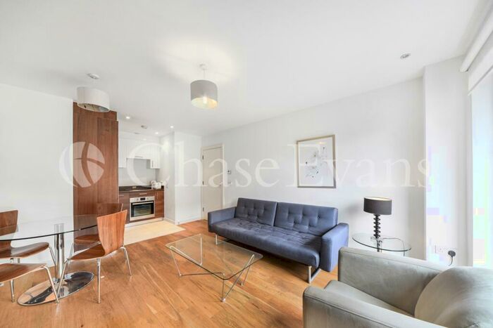 1 Bedroom Flat To Rent In Westferry Road, Isle Of Dogs, London, E14