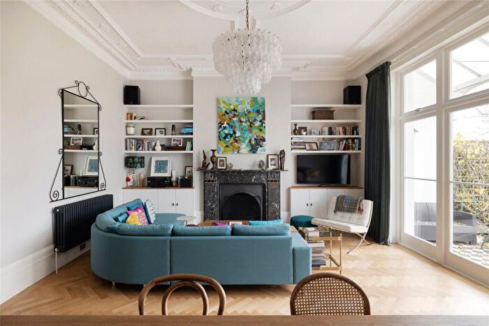 2 Bedroom Apartment To Rent In Coolhurst Road, London, N8