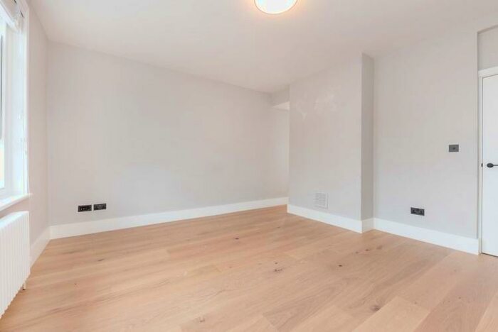 1 Bedroom Flat To Rent In Taunton Place London, NW1