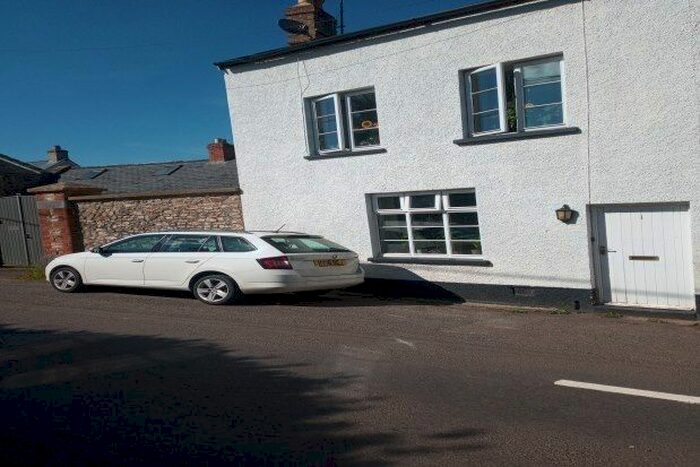 3 Bedroom Cottage To Rent In Fairlawn Cottages, Taunton, TA3