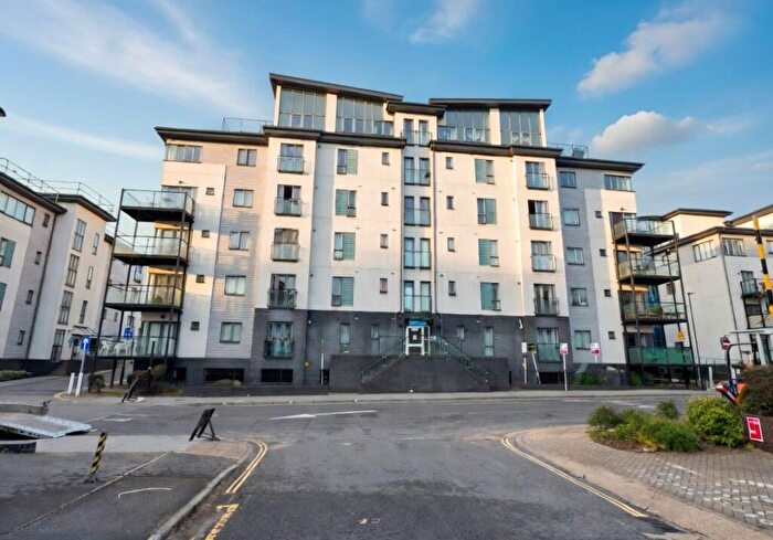 2 Bedroom Flat For Sale In Flat Columbus House, The Compass, Southampton, Hampshire, SO14