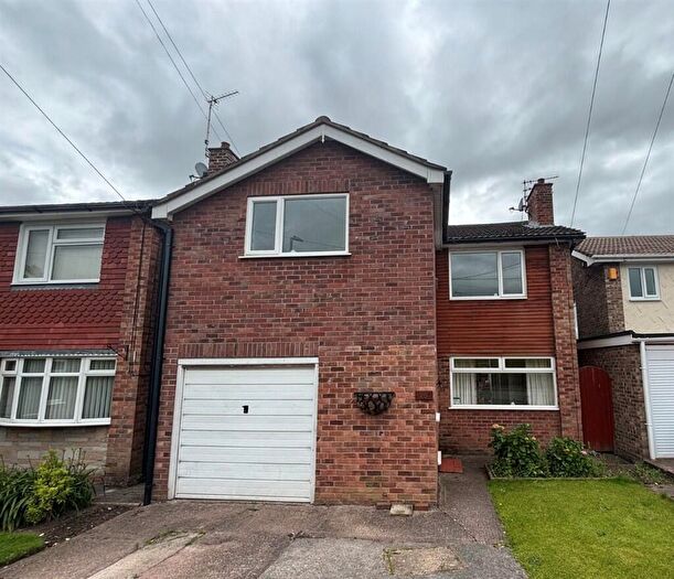 3 Bedroom Detached House For Sale In Bowness Court, Congleton, CW12