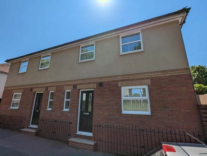 3 Bedroom Semi-Detached House To Rent In Lower High Street, Shirehampton, Bristol, BS11