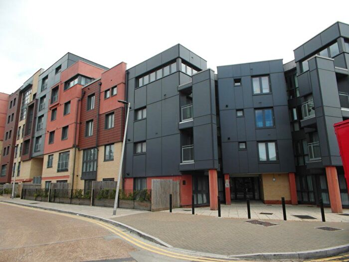 Studio To Rent In Bramley Crescent, Ilford, IG2