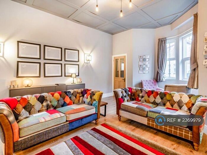 6 Bedroom Semi-Detached House To Rent In Ashley Road, Southport, PR9