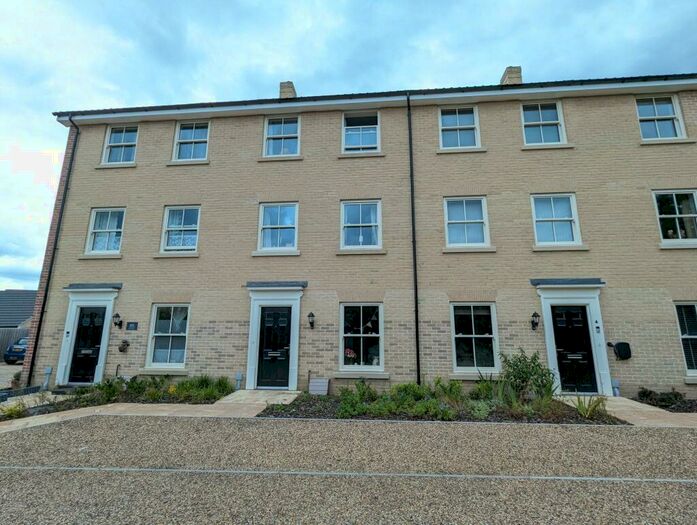 4 Bedroom House To Rent In Petrel Close, Sprowston, Norwich, NR7