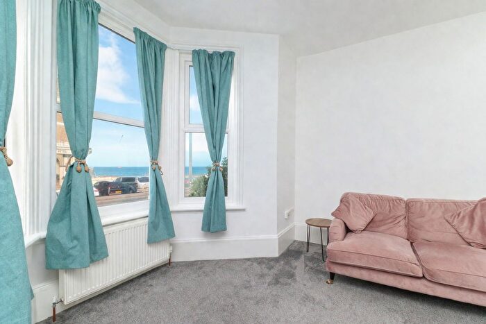 1 Bedroom Flat For Sale In Canterbury Road, Margate, Kent, CT9