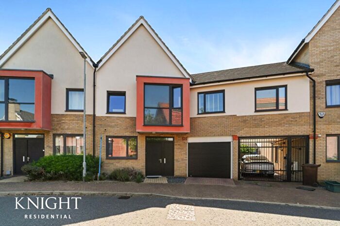 3 Bedroom Semi-Detached House For Sale In Endeavour Way, Colchester, CO4