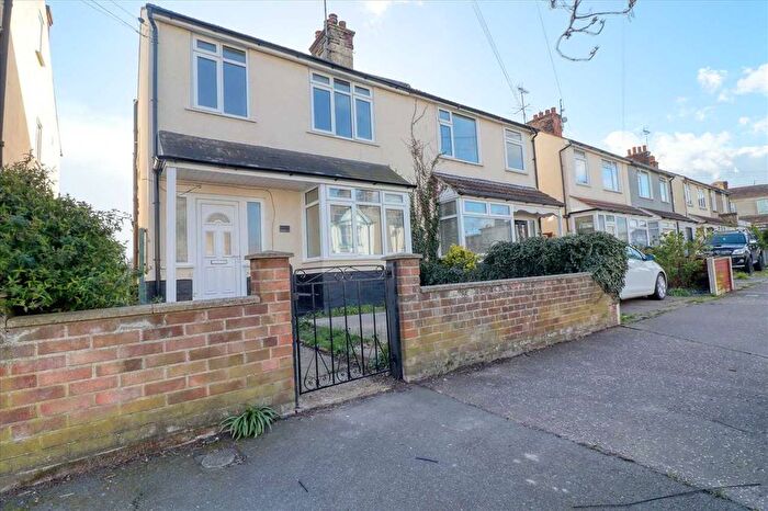 3 Bedroom Semi Detached House For Sale In Tewkesbury Road, Clacton On Sea, CO15