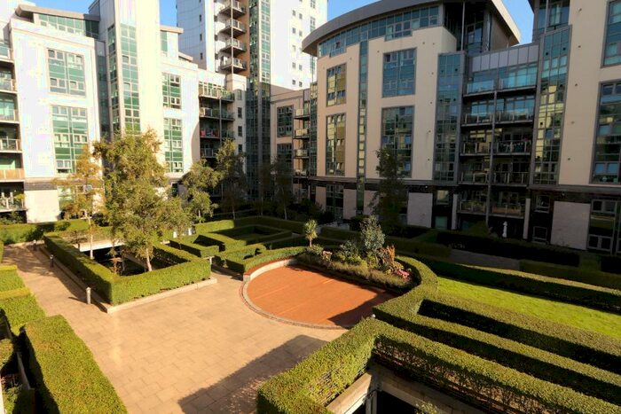 3 Bedroom Flat To Rent In Western Harbour Place, Leith, Edinburgh, EH6