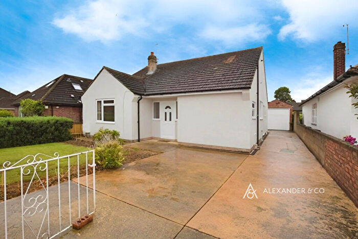 3 Bedroom Bungalow To Rent In Brashfield Road, Bicester, OX26