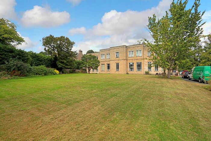 2 Bedroom Flat To Rent In Woodhall Road, Colinton, Edinburgh, EH13