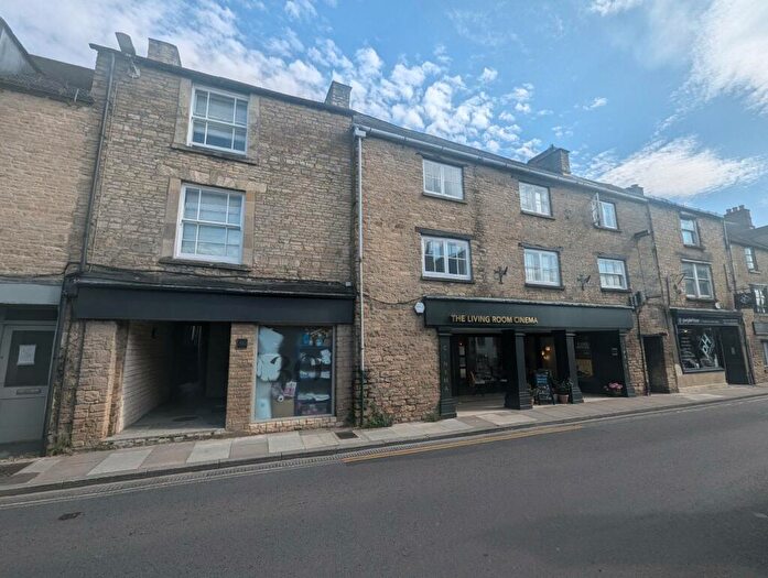 Studio To Rent In High Street, Chipping Norton, OX7