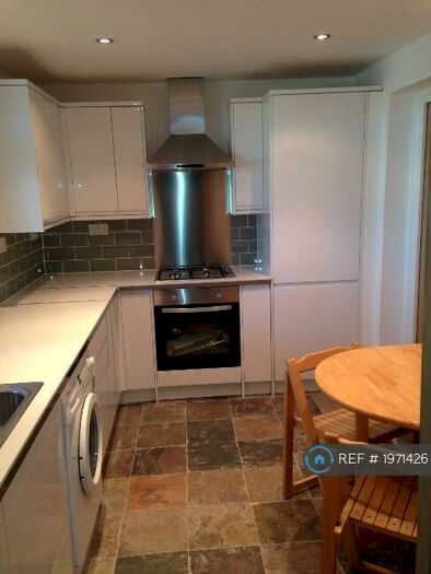 1 Bedroom Flat To Rent In Clayton Street, London, SE11