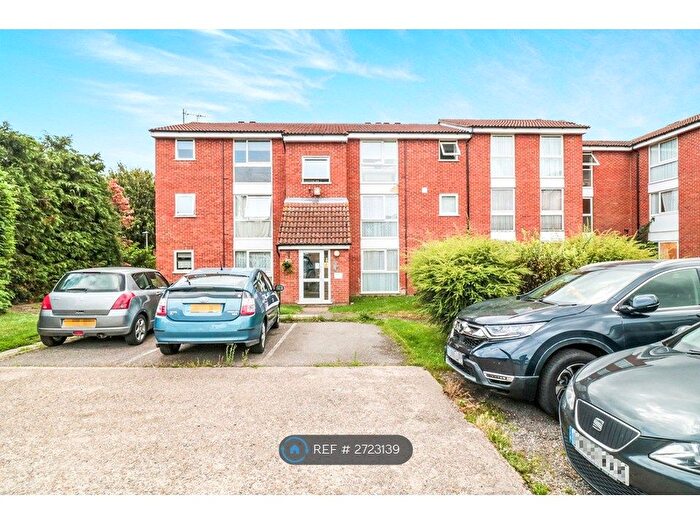 Studio To Rent In Berners Way, Broxbourne, EN10