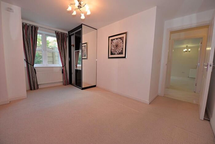 2 Bedroom Flat To Rent In Coxford Road, Southampton, SO16