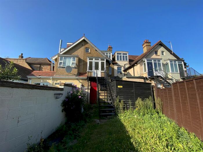 2 Bedroom Flat To Rent In Echo Square, Gravesend, DA12