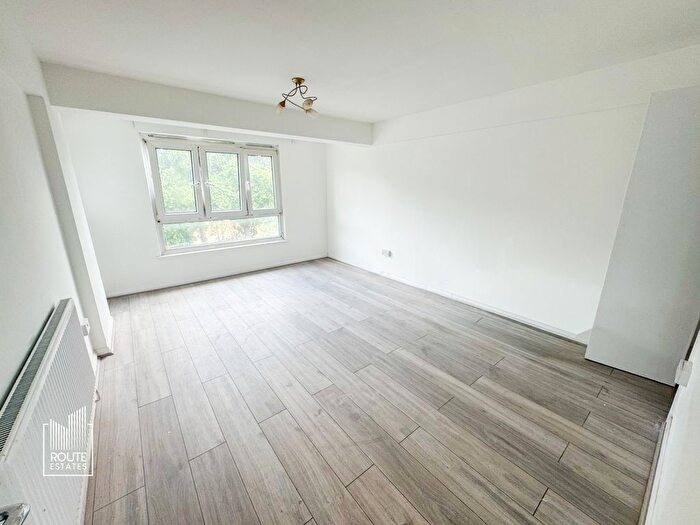 2 Bedroom Flat To Rent In Paul Street, London, E15