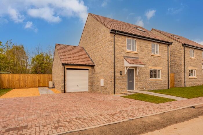4 Bedroom Detached House For Sale In Burrows Court, Sparkford, Yeovil, BA22