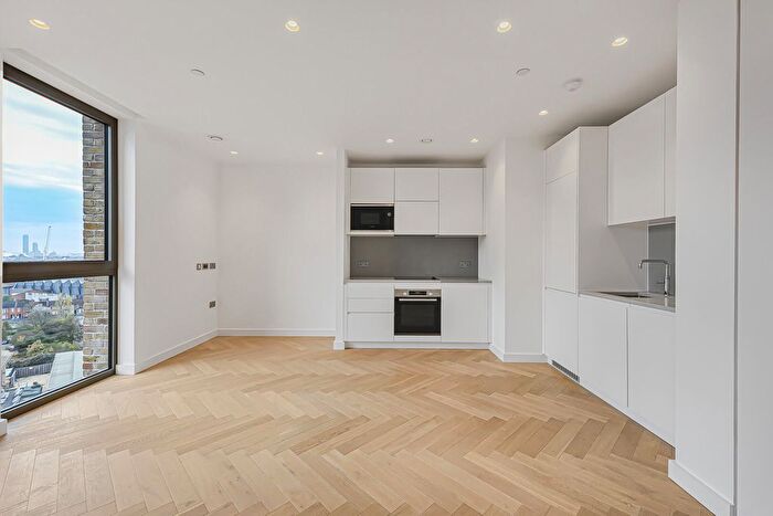 2 Bedroom Flat To Rent In Josephine House, Oberman Road, London, NW10