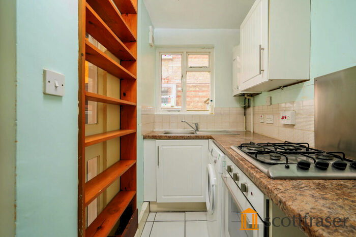 1 Bedroom Semi-Detached House To Rent In Bartlemas Road, East Oxford, OX4