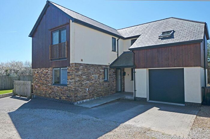 4 Bedroom Detached House For Sale In Orchard Gardens, Trewoon, PL25