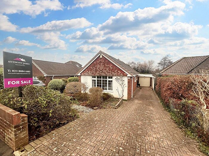 4 Bedroom Bungalow For Sale In Dale Road, Hythe, SO45