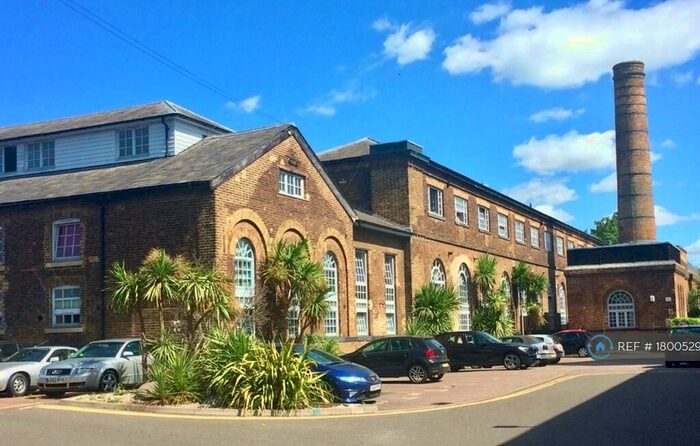 1 Bedroom Flat To Rent In Kidman Close, Romford, RM2