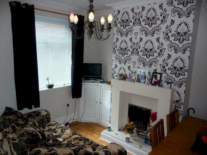 2 Bedroom Terraced House To Rent In Bolton Road, Leicester, , LE3