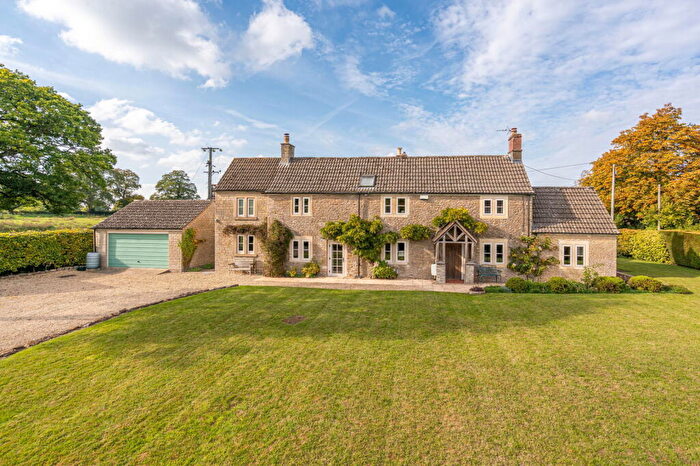 4 Bedroom Detached House For Sale In Upper Common, Kington Langley, SN15